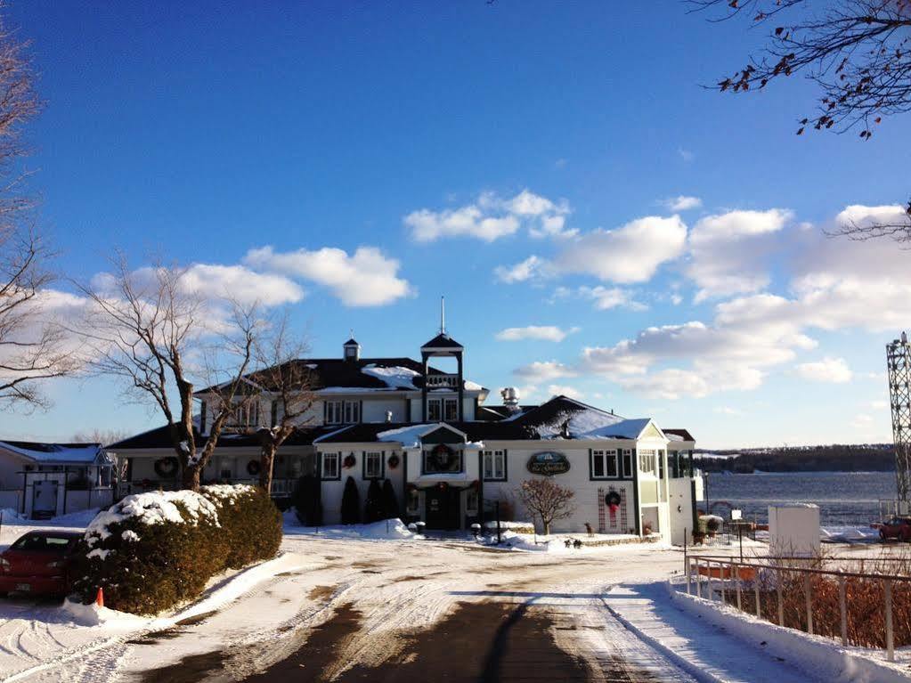 Goeliche Hotel Et Appartement Saint-Laurent-de-l'ile d'Orleans Εξωτερικό φωτογραφία