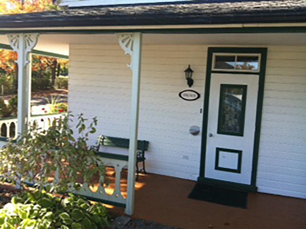 Goeliche Hotel Et Appartement Saint-Laurent-de-l'ile d'Orleans Δωμάτιο φωτογραφία