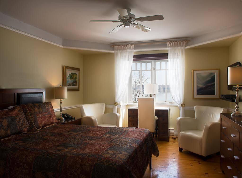 Goeliche Hotel Et Appartement Saint-Laurent-de-l'ile d'Orleans Εξωτερικό φωτογραφία