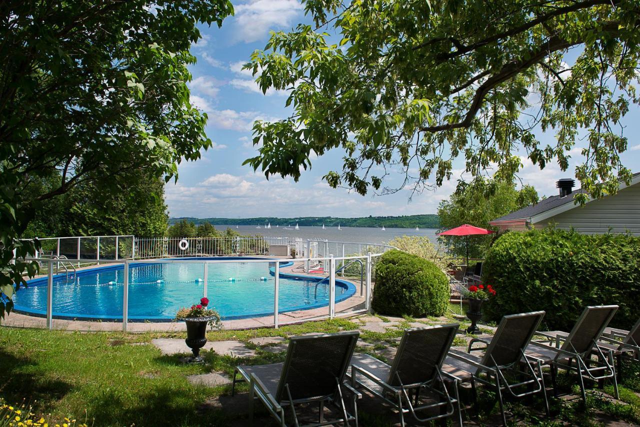 Goeliche Hotel Et Appartement Saint-Laurent-de-l'ile d'Orleans Εξωτερικό φωτογραφία